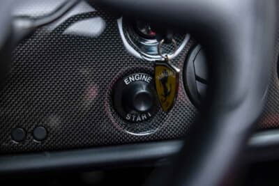 880万5000ドル(邦貨換算約13億7010万円)で落札されたフェラーリ「F50」(C)Courtesy of RM Sotheby's