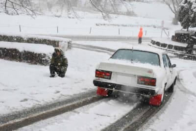 貴重なPF60ジェミニの走りに、ギャラリーから歓声が上がる