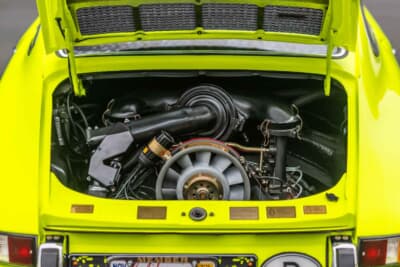 72万5000ドル（邦貨換算約1億1300万円）で落札されたポルシェ「911カレラRS2.7」（C）Courtesy of RM Sotheby's