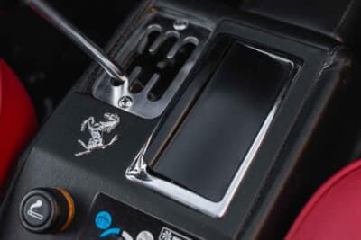 8万9600ドル（邦貨換算約1390万円）で落札されたフェラーリ「308GTB」（C）Courtesy of RM Sotheby's