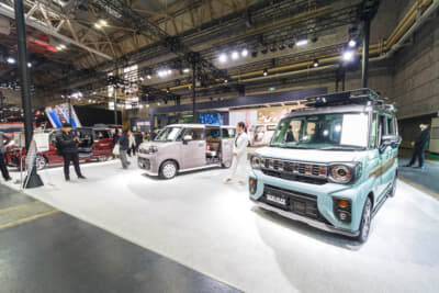 大阪オートメッセ2025のスズキ出展ブース