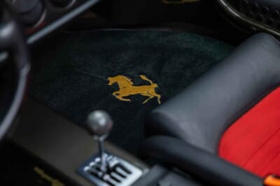 880万5000ドル(邦貨換算約13億7010万円)で落札されたフェラーリ「F50」(C)Courtesy of RM Sotheby's