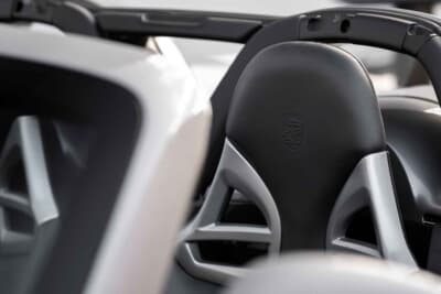 308万5000ドル（邦貨換算約4億8100万円）で落札されたポルシェ「カレラGT」（C）Courtesy of RM Sotheby's