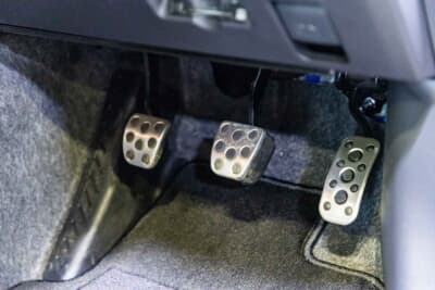 GRヤリス Sébastien Ogier 9x World Champion Edition：ダイレクトな操作感をもたらすアルミ製ペダル