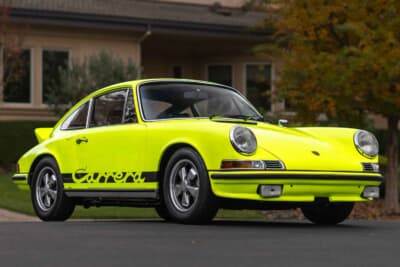 72万5000ドル（邦貨換算約1億1300万円）で落札されたポルシェ「911カレラRS2.7」（C）Courtesy of RM Sotheby's