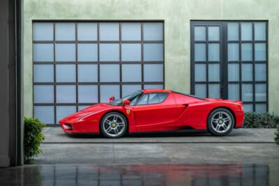 930万ドル（邦貨換算約14億4580万円）で落札されたフェラーリ「エンツォ フェラーリ」（C）Courtesy of RM Sotheby's