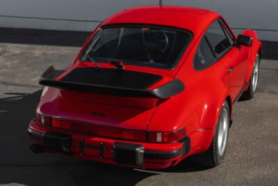 24万800ドル(邦貨換算約3756万円)で落札されたポルシェ「911ターボ」(C)Courtesy of RM Sotheby's