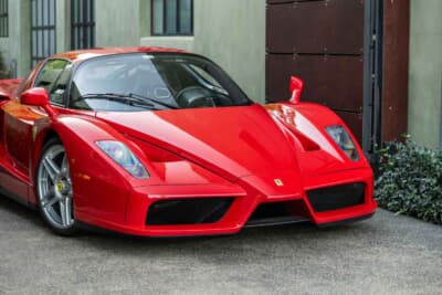 930万ドル（邦貨換算約14億4580万円）で落札されたフェラーリ「エンツォ フェラーリ」（C）Courtesy of RM Sotheby's