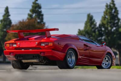 41万7500ドル（邦貨換算約6520万円）で落札されたランボルギーニ「カウンタック25thアニバーサリー」（C）Courtesy of RM Sotheby's