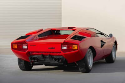 11万2000ドル（邦貨換算約1億7400万円）で落札されたランボルギーニ「カウンタックLP400」（C）Courtesy of RM Sotheby's