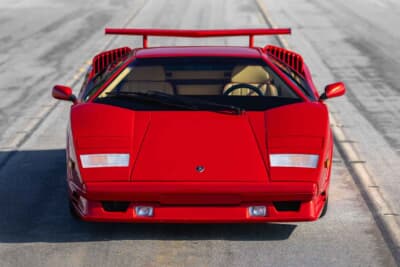 41万7500ドル（邦貨換算約6520万円）で落札されたランボルギーニ「カウンタック25thアニバーサリー」（C）Courtesy of RM Sotheby's