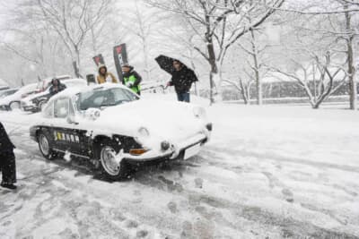 会場にはポルシェ 911のパトロールカーの姿も