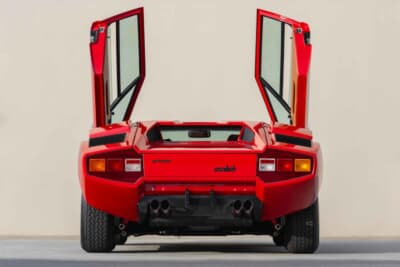 11万2000ドル（邦貨換算約1億7400万円）で落札されたランボルギーニ「カウンタックLP400」（C）Courtesy of RM Sotheby's