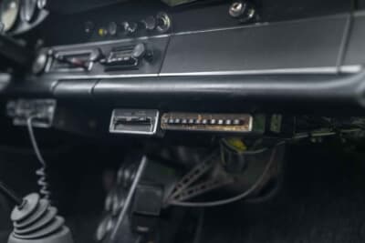 72万5000ドル（邦貨換算約1億1300万円）で落札されたポルシェ「911カレラRS2.7」（C）Courtesy of RM Sotheby's