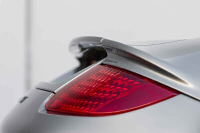 308万5000ドル（邦貨換算約4億8100万円）で落札されたポルシェ「カレラGT」（C）Courtesy of RM Sotheby's