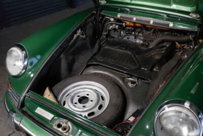 11万2000ドル（邦貨換算約1740万円）で落札されたポルシェ「911」（C）Courtesy of RM Sotheby's