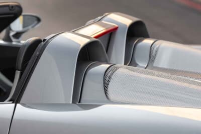 308万5000ドル（邦貨換算約4億8100万円）で落札されたポルシェ「カレラGT」（C）Courtesy of RM Sotheby's