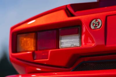 41万7500ドル（邦貨換算約6520万円）で落札されたランボルギーニ「カウンタック25thアニバーサリー」（C）Courtesy of RM Sotheby's