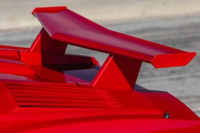 41万7500ドル（邦貨換算約6520万円）で落札されたランボルギーニ「カウンタック25thアニバーサリー」（C）Courtesy of RM Sotheby's