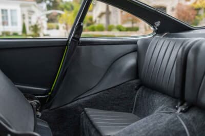 72万5000ドル（邦貨換算約1億1300万円）で落札されたポルシェ「911カレラRS2.7」（C）Courtesy of RM Sotheby's