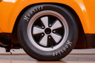 98万5000ドル(邦貨換算約1億5122万円)で落札されたポルシェ「914/6R」(C)Courtesy of RM Sotheby's