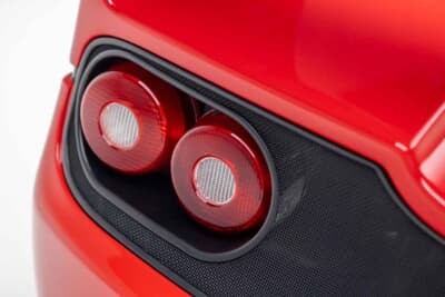 880万5000ドル(邦貨換算約13億7010万円)で落札されたフェラーリ「F50」(C)Courtesy of RM Sotheby's