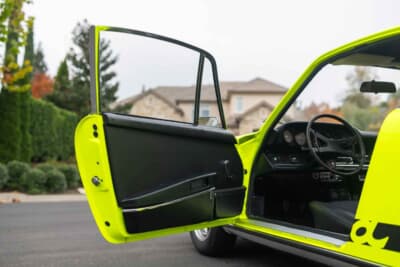 72万5000ドル（邦貨換算約1億1300万円）で落札されたポルシェ「911カレラRS2.7」（C）Courtesy of RM Sotheby's