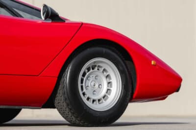 11万2000ドル（邦貨換算約1億7400万円）で落札されたランボルギーニ「カウンタックLP400」（C）Courtesy of RM Sotheby's