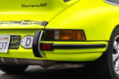 72万5000ドル（邦貨換算約1億1300万円）で落札されたポルシェ「911カレラRS2.7」（C）Courtesy of RM Sotheby's