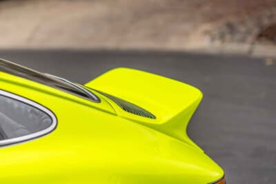 72万5000ドル（邦貨換算約1億1300万円）で落札されたポルシェ「911カレラRS2.7」（C）Courtesy of RM Sotheby's