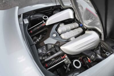 308万5000ドル（邦貨換算約4億8100万円）で落札されたポルシェ「カレラGT」（C）Courtesy of RM Sotheby's