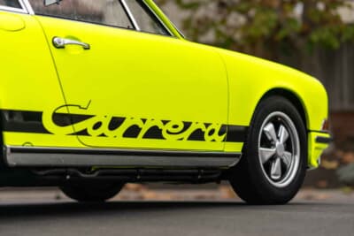 72万5000ドル（邦貨換算約1億1300万円）で落札されたポルシェ「911カレラRS2.7」（C）Courtesy of RM Sotheby's