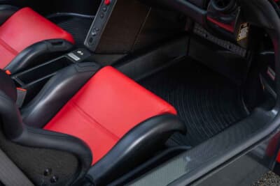 930万ドル（邦貨換算約14億4580万円）で落札されたフェラーリ「エンツォ フェラーリ」（C）Courtesy of RM Sotheby's