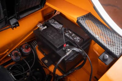 98万5000ドル(邦貨換算約1億5122万円)で落札されたポルシェ「914/6R」(C)Courtesy of RM Sotheby's