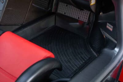 930万ドル（邦貨換算約14億4580万円）で落札されたフェラーリ「エンツォ フェラーリ」（C）Courtesy of RM Sotheby's