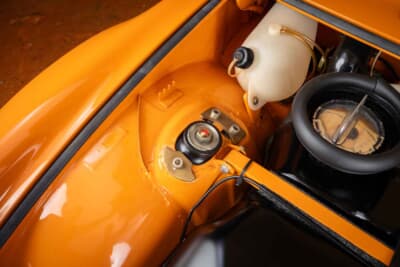 98万5000ドル(邦貨換算約1億5122万円)で落札されたポルシェ「914/6R」(C)Courtesy of RM Sotheby's