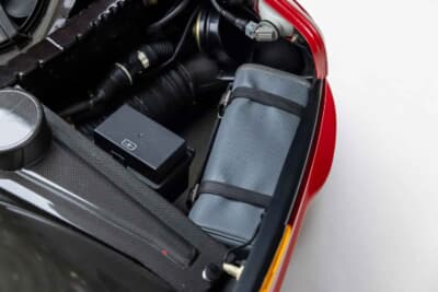 880万5000ドル(邦貨換算約13億7010万円)で落札されたフェラーリ「F50」(C)Courtesy of RM Sotheby's