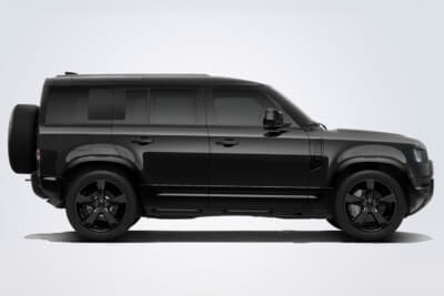 DEFENDER 75+ EDITION：サントリーニブラックのボディカラーからはシックな装いを感じる