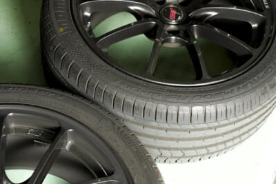 MOMO「TOPRUN M300」