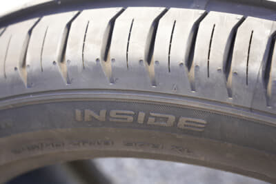 MOMO「M300」のサイドウォール