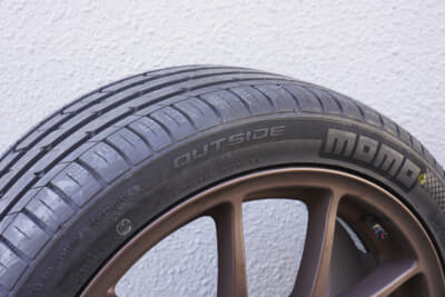 MOMO「M300」のサイドウォール