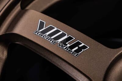 TE37 SAGA S-Plus 30th ANNIVERSARY：ステッカータイプもある