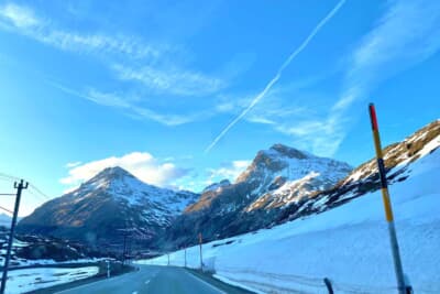 4月中旬でもイタリアのアルプスにはまだたっぷり積雪がありました