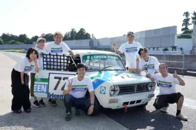実在した「P.J.GREEN RACING」のマシンを模したカラーリングのクラブマンGT
