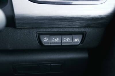 路面コンディションが変化する場面でも安心のエクステンデッドグリップ（トラクションコントロールの拡張機能）を標準搭載している点も心強い