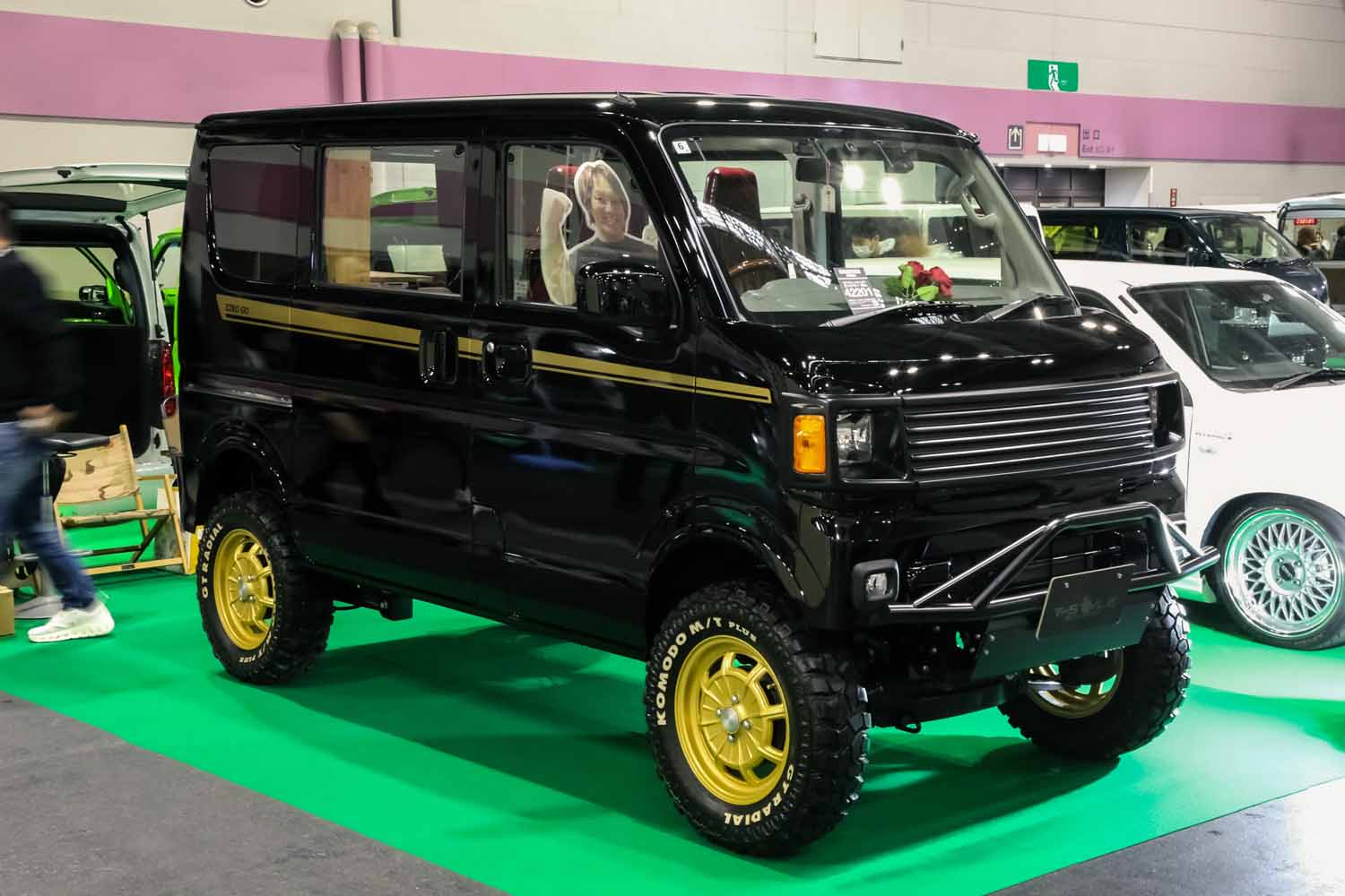 Comedian Eiko Kano Takes Delivery of Custom Suzuki Every Van "EIKO-Go": A Homage to the Iconic Machine RS!