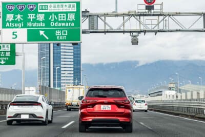 マツダ CX-60：東名高速道路をスムースに駆け抜ける。東京から大阪へ向けた500kmの旅