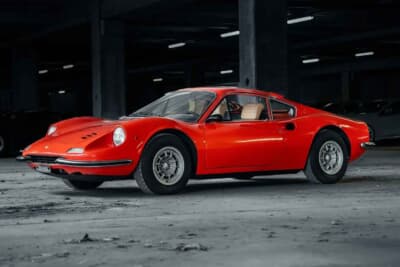 オークション終了に売却された「ディーノ 246GT」（C）Courtesy of Broad Arrow