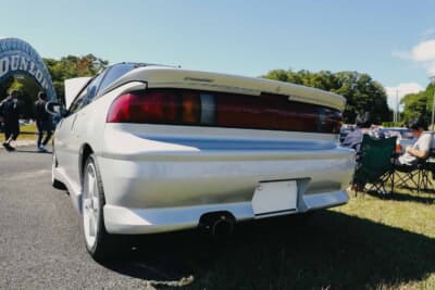 外装はスピードガレージG5のフロント、サイド、リアバンパースポイラーを装着させている