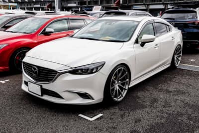 マツダ アテンザ：以前乗っていたマツダ・デミオからの乗り換えで、ボディサイズの違いに最初は戸惑ったという